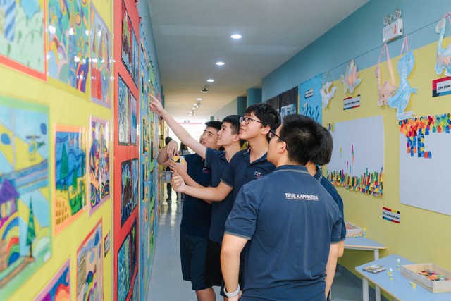 Những “chàng thơ, nàng thơ” đa tài tại TH School - Ảnh 10.