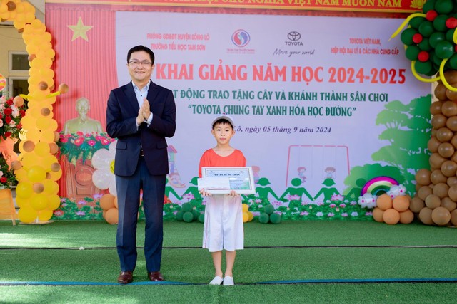 Toyota viết tiếp hành trình chung tay xanh hóa học đường 2024 - Ảnh 2.