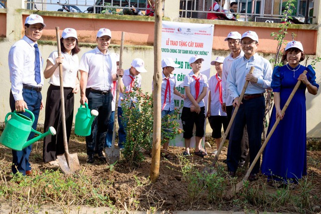 Toyota viết tiếp hành trình chung tay xanh hóa học đường 2024 - Ảnh 3.