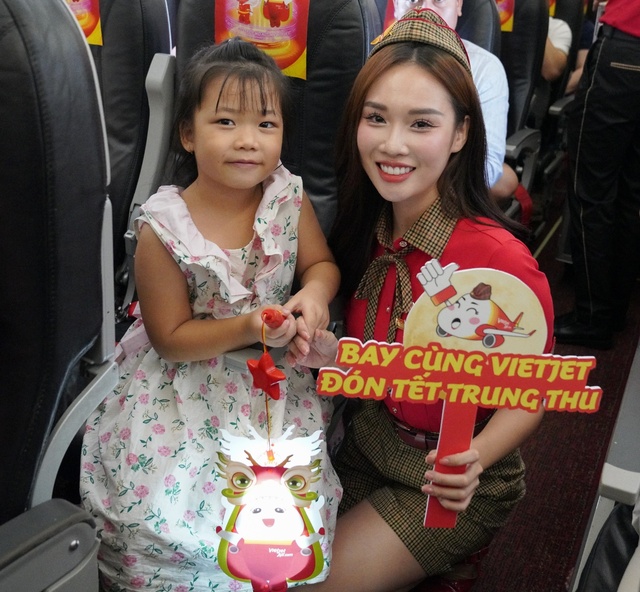 Vietjet dành tặng các bạn nhỏ Tết Trung thu ấm áp - Ảnh 7.