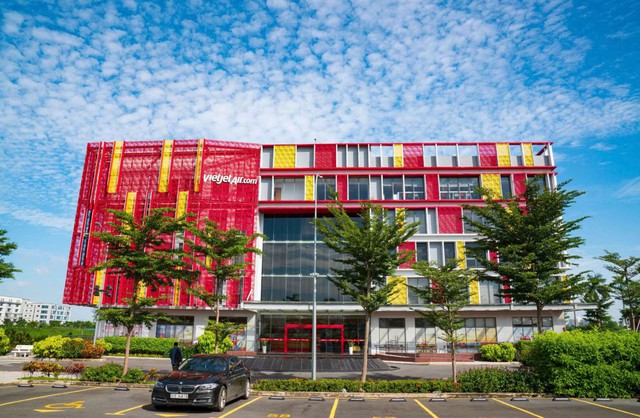 Không khí rộn ràng có 1-0-2 tại ngày hội tuyển dụng lớn nhất Vietjet năm 2024 - Ảnh 17.