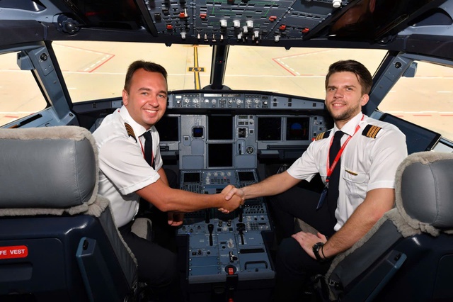 Không khí rộn ràng có 1-0-2 tại ngày hội tuyển dụng lớn nhất Vietjet năm 2024 - Ảnh 18.