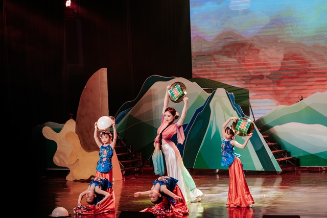 Đại diện Elite Arts Vietnam chia sẻ câu chuyện tình yêu quê hương thông qua chương trình nghệ thuật - Ảnh 3.