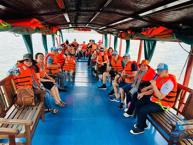 Miền Tây Tourist đơn vị chuyên tour TP. Hồ Chí Minh, Mỹ Tho, Bến Tre - Ảnh 1.