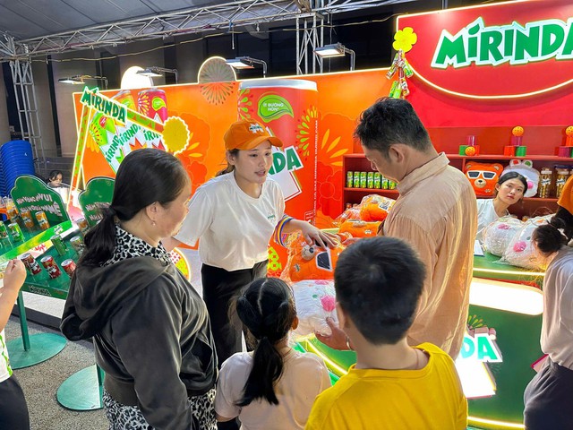 Vui Tết tại hội chợ Cà Mau, săn quà cùng Mirinda - Ảnh 2.