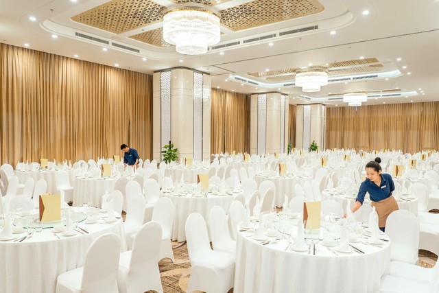 Đẳng cấp chương trình tiệc gala tại DeLaSea Ha Long Hotel - Ảnh 2.