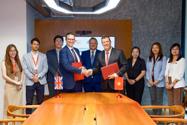BUV đưa chuẩn mực "Vàng" từ 200 năm giáo dục Manchester về Việt Nam- Ảnh 3.