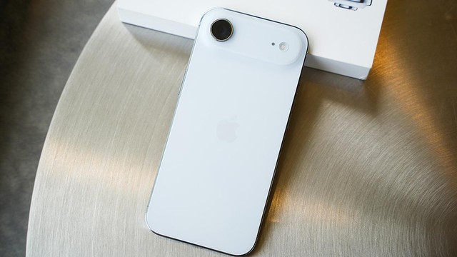 Thông số kỹ thuật iPhone Air so vs iPhone 17 series, nên mua dòng nào?- Ảnh 1.