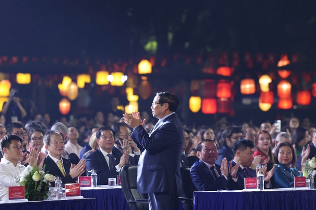 SHB, T&T Group: Lan tỏa tinh hoa văn hóa Việt Nam tại Lễ hội Văn hóa Thế giới - Ảnh 1.