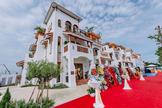 Ra mắt nhà mẫu Casa: Phong vị kiến trúc Iberia giữa lòng Blanca City - Ảnh 1. Ra mắt nhà mẫu Casa: Phong vị kiến trúc Iberia giữa lòng Blanca City - Ảnh 1.