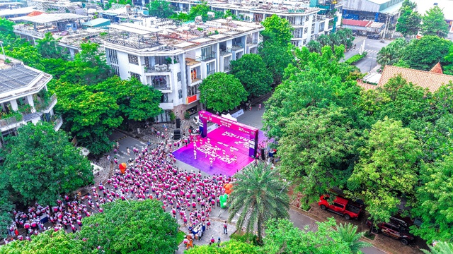 Phú Đông Group đồng hành cùng người lao động xây dựng tổ ấm vừa túi tiền - Ảnh 1. Phú Đông Group đồng hành cùng người lao động xây dựng tổ ấm vừa túi tiền - Ảnh 1.