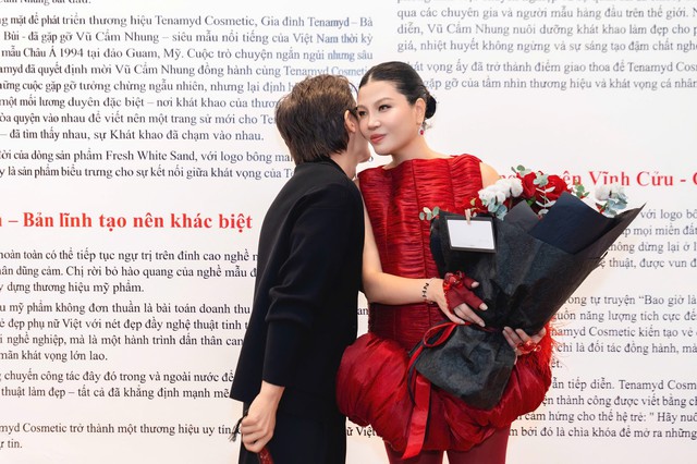 Dàn siêu mẫu làng mốt Việt hội ngộ- Ảnh 3.