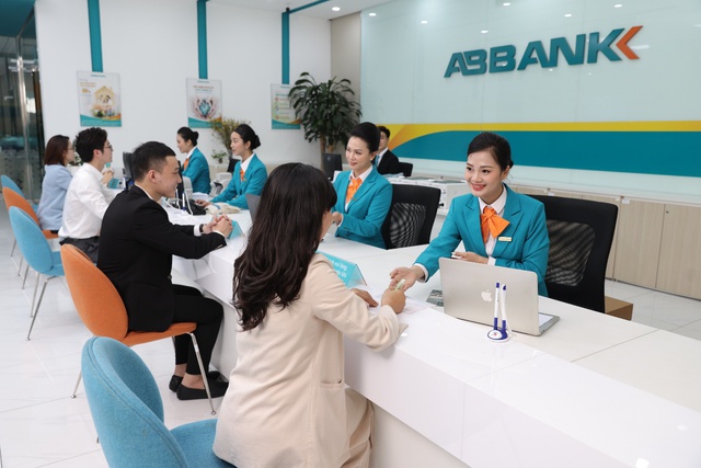 ABBANK đạt 128% kế hoạch lợi nhuận năm 2025, được chấp thuận tăng vốn điều lệ thêm 3.600 tỷ đồng- Ảnh 1.