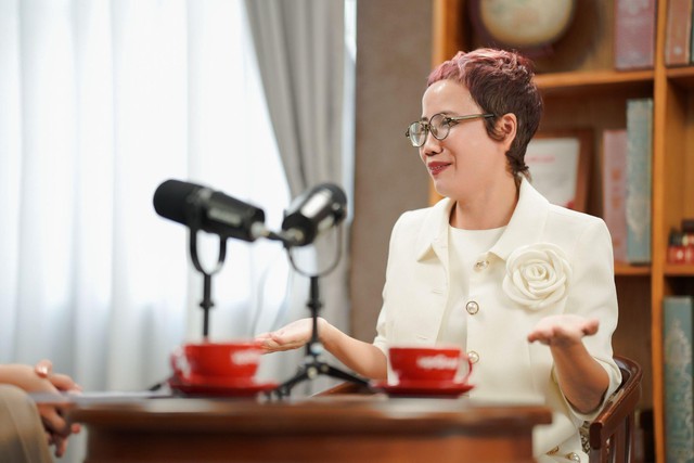 Nữ nhà báo học Tiến sĩ ở tuổi 52: “Tôi bận rộn chủ động” - Ảnh 3.