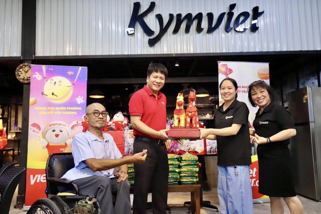 Trung thu 2025 – Cùng Vietjet lan toả yêu thương, phá cỗ trông trăng khắp muôn phương- Ảnh 7.