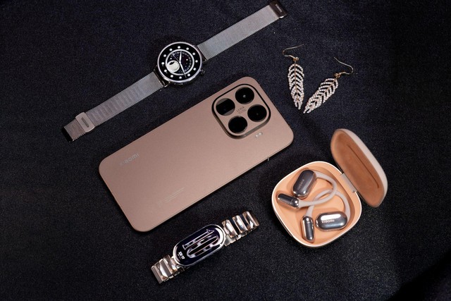 Xiaomi Gold Collection với Xiaomi 15T Series cùng loạt thiết bị đeo thông minh- Ảnh 1.
