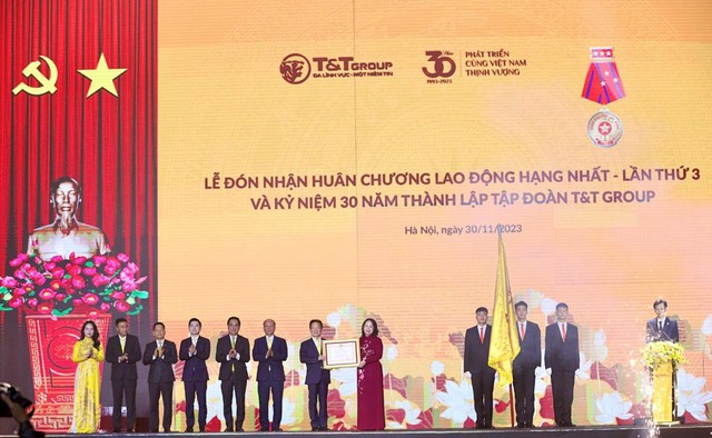 T&T Group của Bầu Hiển được vinh danh Top các doanh nghiệp tư nhân tiêu biểu- Ảnh 3.