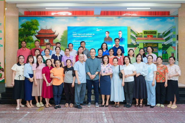 Đưa AI đến gần hơn với giáo viên trên hành trình chuyển đổi số- Ảnh 4.