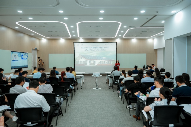 An Gia Solar - JA Solar - Huawei: Ra mắt giải pháp "Điện mặt trời 0 đồng" cho hộ gia đình- Ảnh 1.