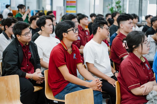 Univers Tour: Hành trình truyền cảm hứng tại ĐH Nguyễn Tất Thành- Ảnh 1.