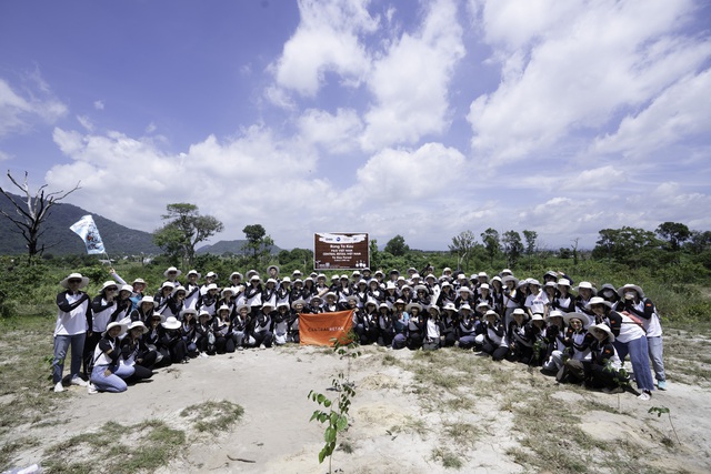 Central Retail nhận giải thưởng Top 100 Nơi làm việc tốt nhất Việt Nam® 2025- Ảnh 2.