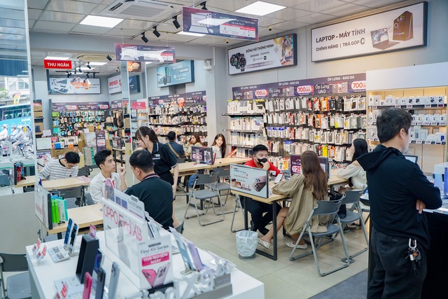 Loạt sản phẩm công nghệ sập giá ngày Black FireDay tại CellphoneS- Ảnh 1.