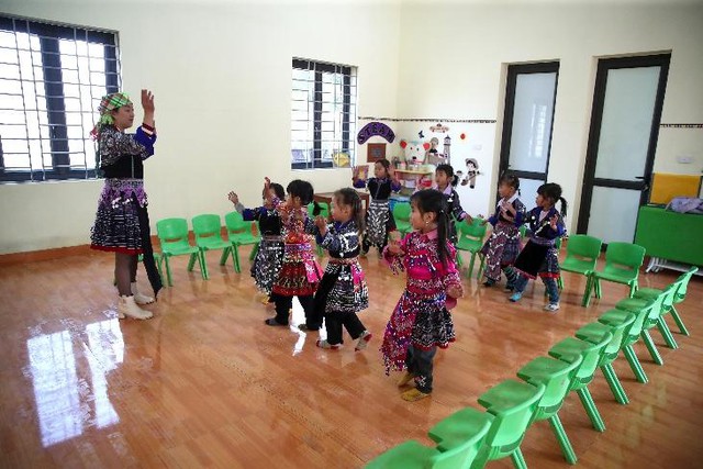 Từ doanh thu bán áo thun, UNIQLO tiếp tục xây thêm trường học tại Lào Cai, Cao Bằng- Ảnh 2.