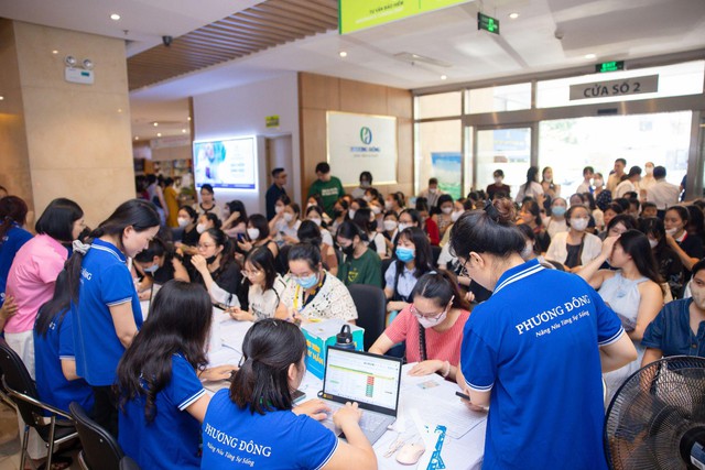 Hành trình sẻ chia của Borome tại bệnh viện Phương Đông- Ảnh 1.