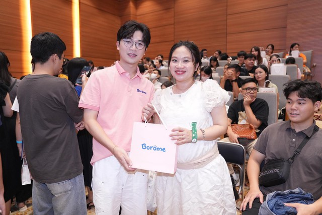 Hành trình sẻ chia của Borome tại bệnh viện Phương Đông- Ảnh 2.