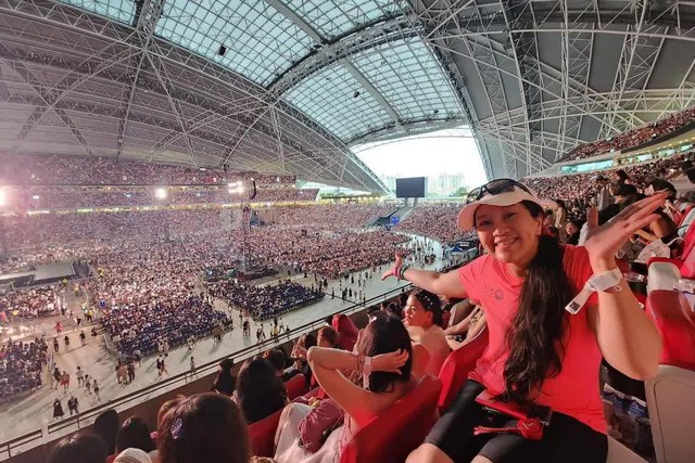 Một năm 3&ndash;4 concert, v&iacute; l&uacute;c n&agrave;o cũng &acirc;m: Gen Z c&oacute; đang sống YOLO&hellip; qu&aacute; mức? - Ảnh 1.