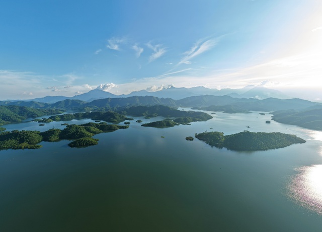 Hồ Núi Cốc trở thành trái tim đô thị, Thái Nguyên sẵn sàng bứt phá - Ảnh 2.