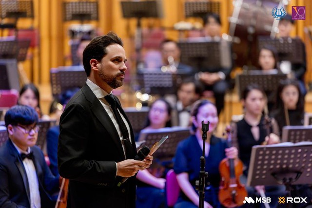 Chào tháng 12 cùng cuộc hội ngộ của 5 kiệt tác âm nhạc hàn lâm - Ảnh 1.