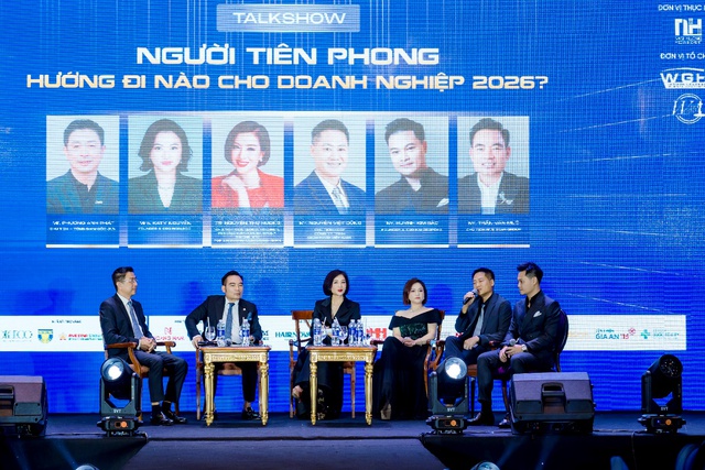 Top 100 Người Tiên Phong 2025: Điểm nhấn truyền cảm hứng cho cộng đồng doanh nhân Việt cuối năm- Ảnh 4.