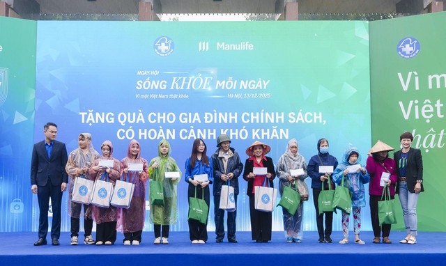 Khi phố đi bộ trở thành “phòng khám đặc biệt” của người dân Thủ đô- Ảnh 3.