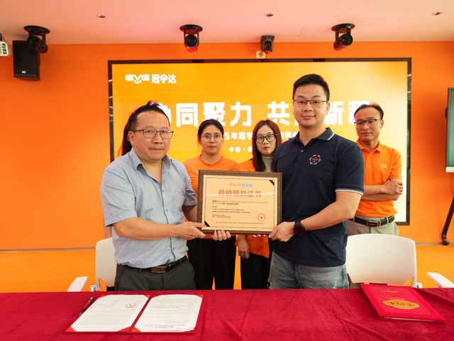 HQT Logistics đưa giải ph&aacute;p bộ sạc gần hơn với hạ tầng năng lượng trong nước - Ảnh 4.