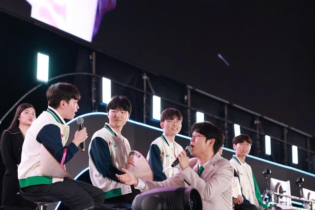 1,3 triệu người đồng thời xem Faker T1 thi đấu tại Việt Nam- Ảnh 7.