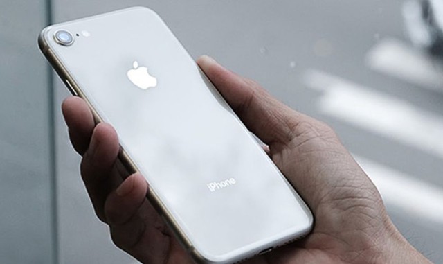 C&oacute; n&ecirc;n mua iPhone cũ kh&ocirc;ng? Đọc ngay để quyết định đ&uacute;ng - Ảnh 1.