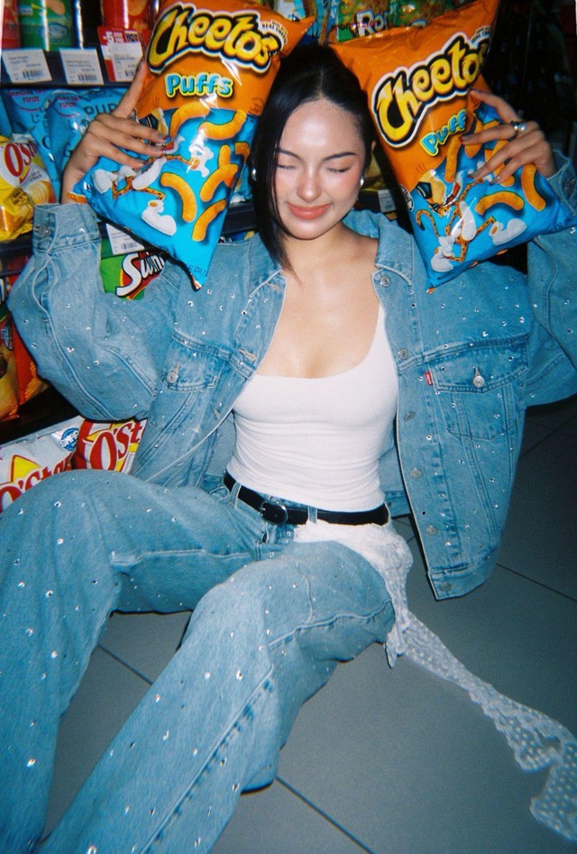 3 n&agrave;ng &ldquo;IT GIRL&rdquo; genZ Wyn Anh, Lynh CI, A Nga Ng&ocirc; khuấy động m&ugrave;a lễ hội với BST Levi&rsquo;s Holiday- Ảnh 4.