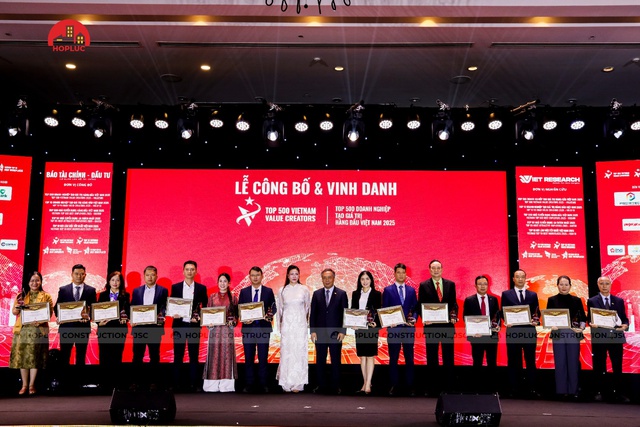 Xây dựng Hợp Lực ghi dấu ấn Top 10 Doanh nghiệp tạo giá trị hàng đầu Việt Nam 2025- Ảnh 1.