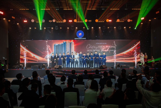 Saint Mary Light tạo dấu ấn với lễ ra mắt và sự kiện khai trương nhà mẫu cuối năm 2025- Ảnh 1.