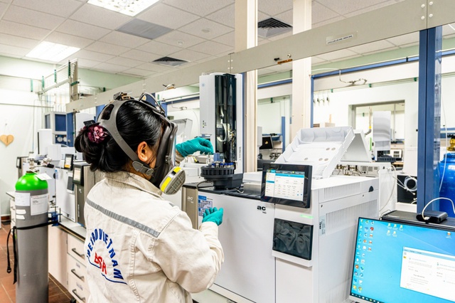 "Câu chuyện từ Dung Quất"- Ảnh 1.