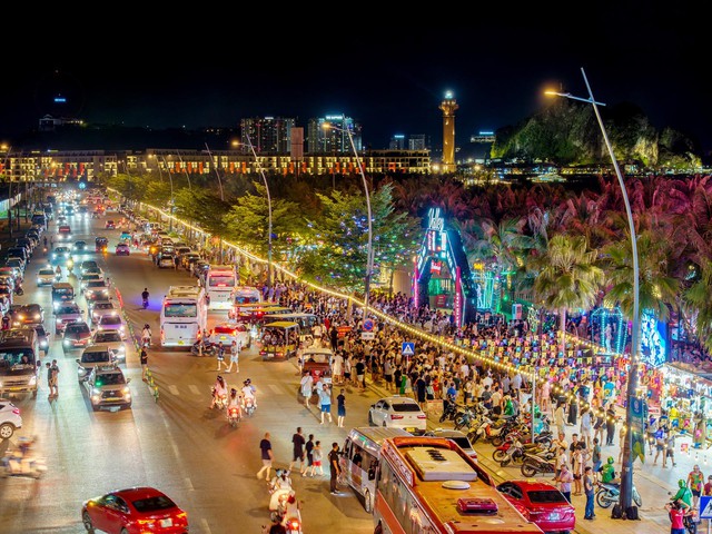 Bãi Cháy, Quảng Ninh: Từ thủ phủ du lịch đến tâm điểm đầu tư miền Bắc - Ảnh 2.