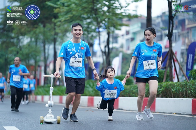Standard Chartered và câu chuyện đầu tư dài hạn cho cộng đồng qua giải Marathon - Ảnh 2.