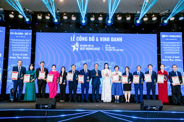 DAT Group ghi dấu ấn Top 10 Nơi làm việc tốt nhất Việt Nam 2025- Ảnh 3.