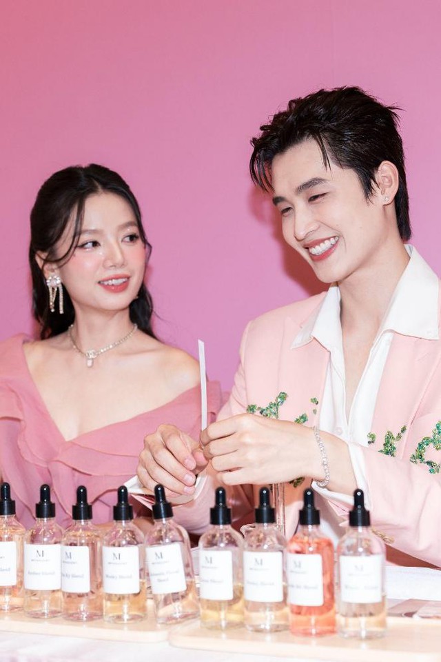 Hoa Hậu Thanh Thủy, T&oacute;c Ti&ecirc;n, Gemini H&ugrave;ng Huỳnh, Cường Bạch&hellip; c&ugrave;ng d&agrave;n sao All-Star đổ bộ sự kiện Comfort Odyssey Of Perfume- Ảnh 4.