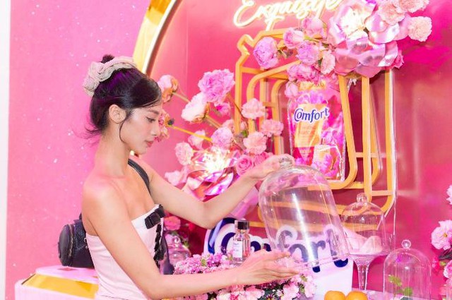 Hoa Hậu Thanh Thủy, T&oacute;c Ti&ecirc;n, Gemini H&ugrave;ng Huỳnh, Cường Bạch&hellip; c&ugrave;ng d&agrave;n sao All-Star đổ bộ sự kiện Comfort Odyssey Of Perfume- Ảnh 9.