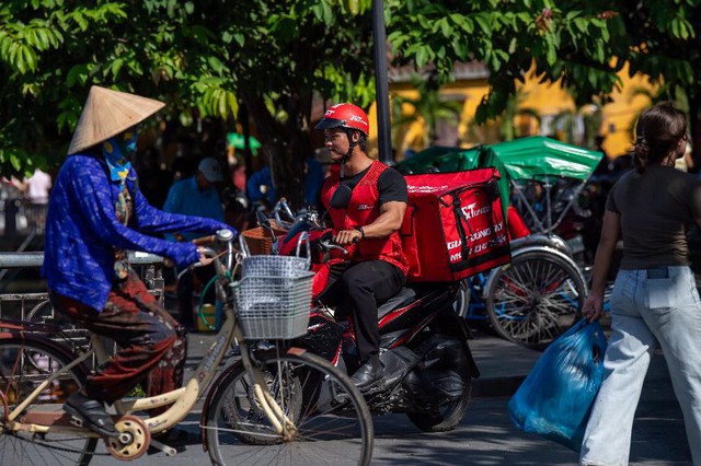 Đơn vị chuyển phát đẩy mạnh tiện ích giao nhận, miễn phí lấy hàng tận nơi dù chỉ một đơn - Ảnh 3.