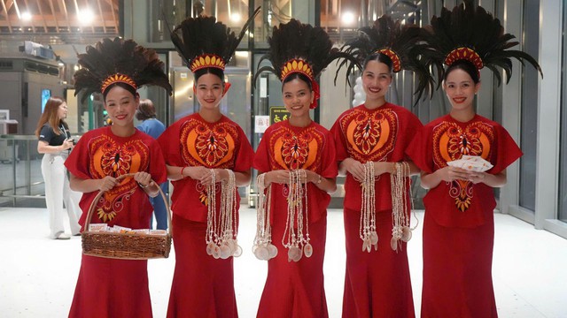 Vietnam Airlines khai trương đường bay thẳng đầu tiên kết nối Hà Nội - Cebu- Ảnh 6.