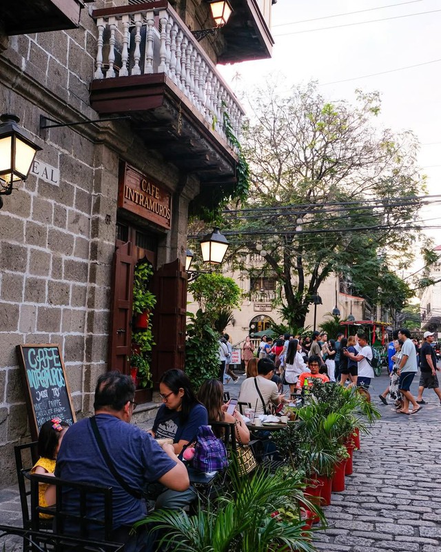 Từ “ẩn mình” đến gây sốt: Manila bỗng thành điểm check-in mới của giới trẻ Việt nhờ 4 điều này!- Ảnh 5.