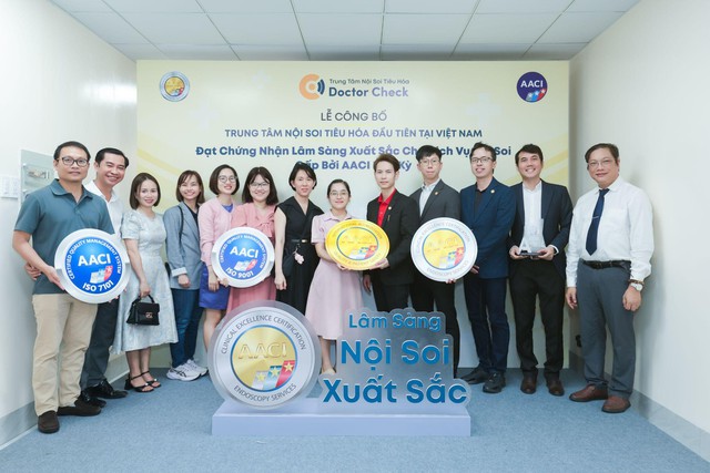 Phòng khám đầu tiên tại Việt Nam đạt chứng nhận nội soi xuất sắc từ Hoa Kỳ - Ảnh 1.